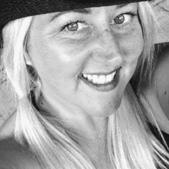 Meet your Posher, Dawn cherry - Picture 1 of 1